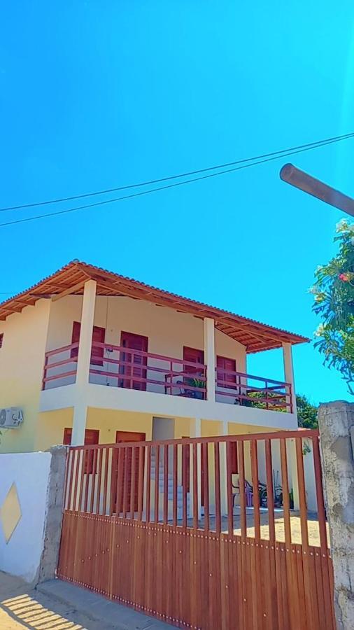 Suite Das Flores Em Guajiru Trairi Bagian luar foto